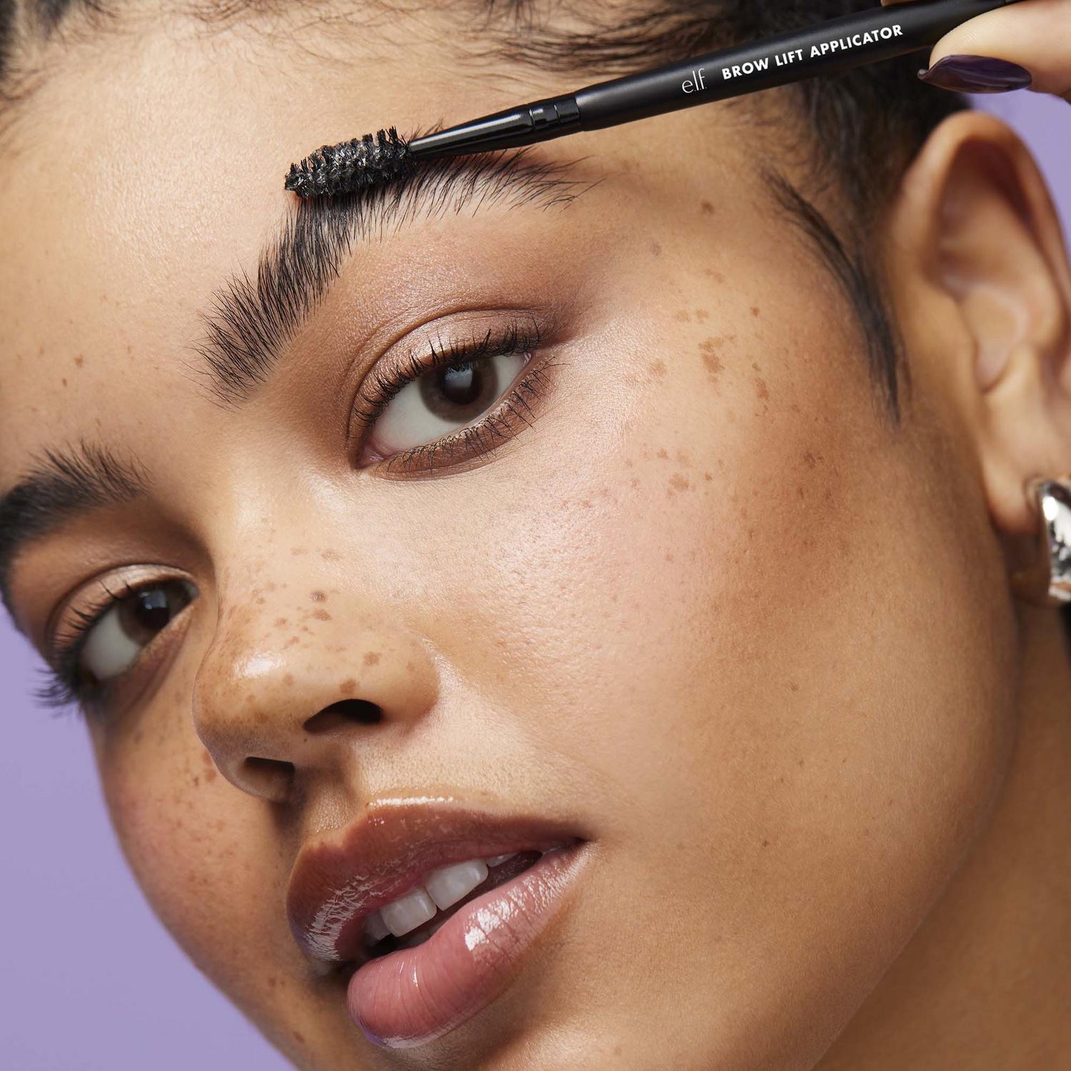 E.L.F. BROW LIFT APPLICATOR (CEPILLO DE CEJAS DE DOBLE PUNTA)